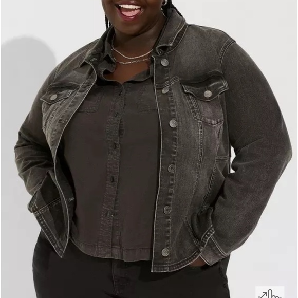 🆕 GREY FIT AND FLARE JEAN JACKET 🆕 - Picture 2 of 3